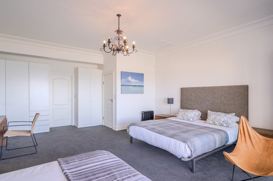 6 Bedroom Property for Sale in Simons Kloof Western Cape